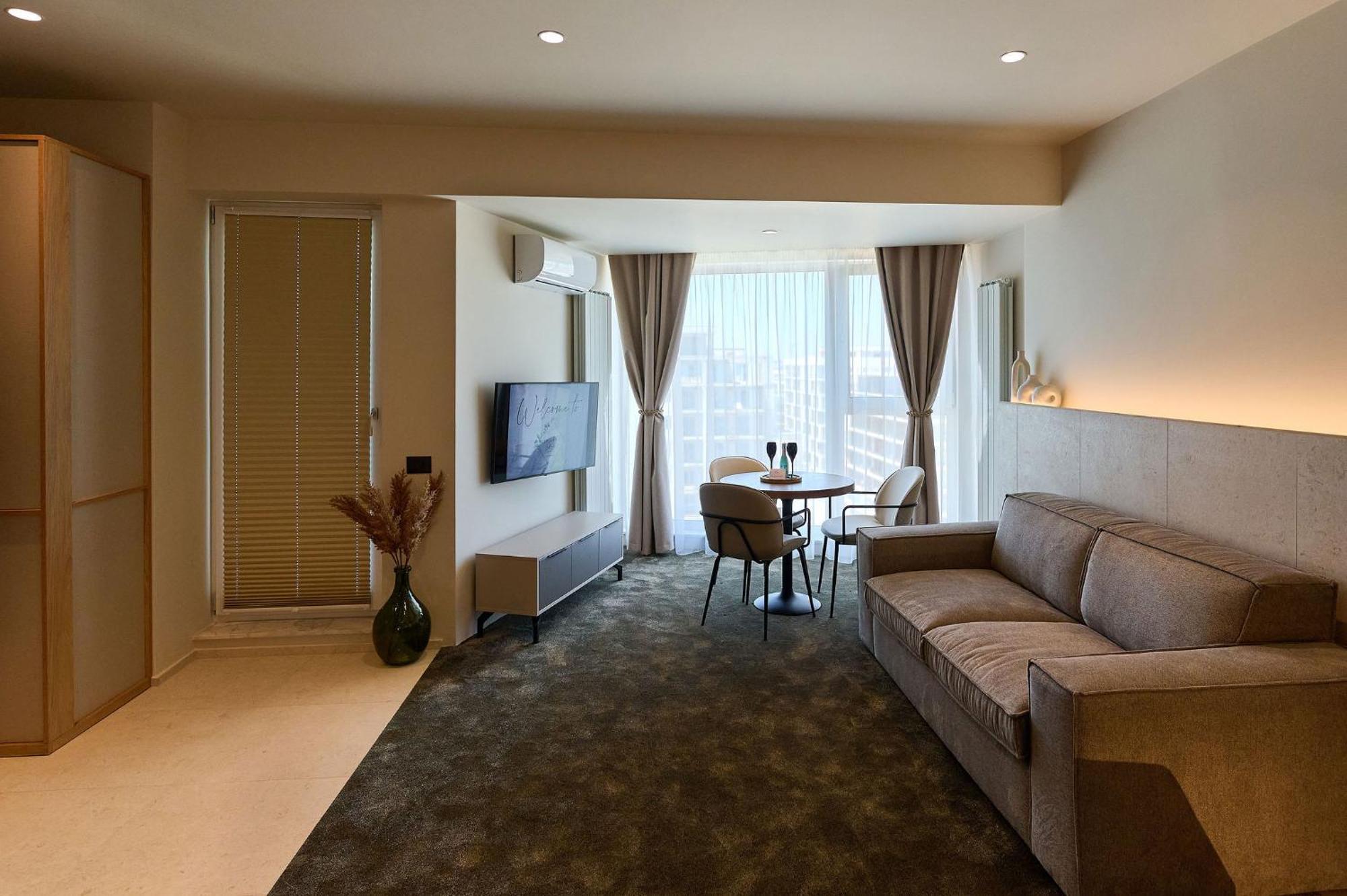Alezzi Infinity Aparthotel & Spa Năvodari Extérieur photo